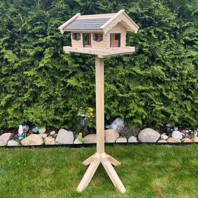 modernes-vogelhaus-kaufen-mit-staender