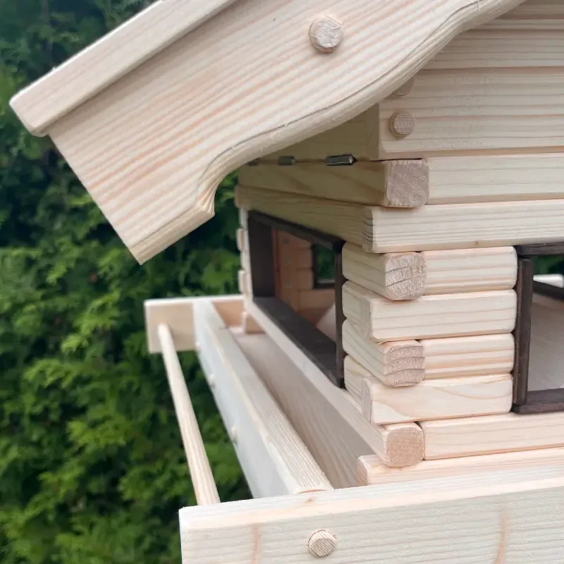 vogelhaus-mit-staender-und-futtersilo